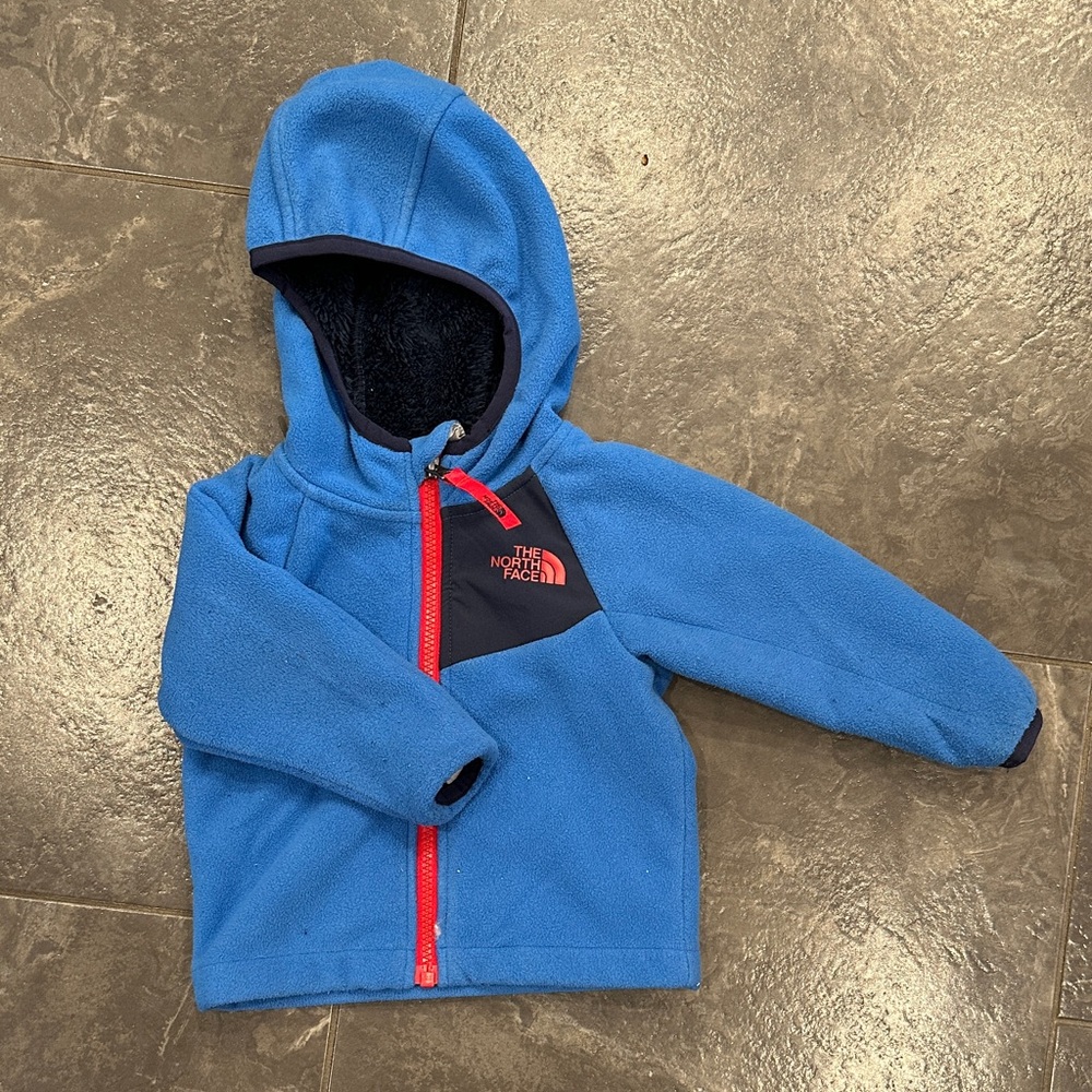 The North Face Kids' Blue and Red Hooded Chimborazo Fleece jacket 6-12M